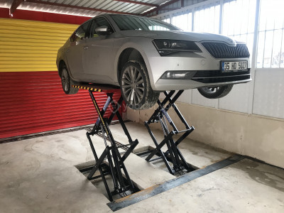 2 METRELİK MAKASLI LİFT RESEPSİYON EKSPERTİZ-TAMİR İÇİN İDEAL