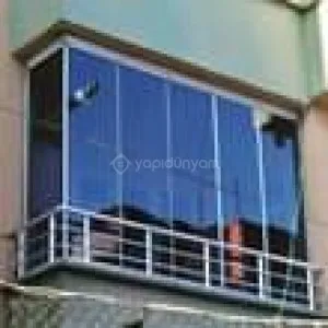 Cam Balkon