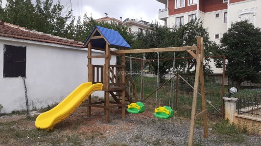 ANAOKULLARI İÇİN UYGUN AHŞAP ÇOCUK OYUN PARKI