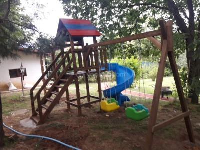 TEK KULELİ DÜZ KAYDIRAKLI TIRMANMALI AHŞAP ÇOCUK OYUN PARKI