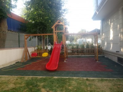 TEK KULELİ DÜZ KAYDIRAKLI TIRMANMALI AHŞAP ÇOCUK OYUN PARKI