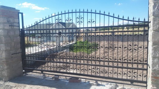 Ferforje surgulu kapi