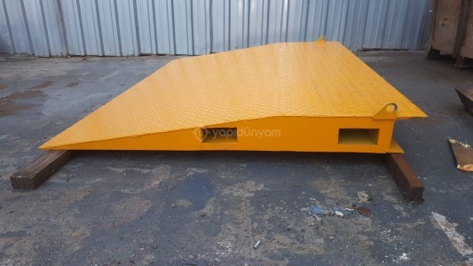 Konteynere Geçiş Rampası