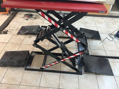 2 METRELİK MAKASLI LİFT RESEPSİYON EKSPERTİZ-TAMİR İÇİN İDEAL