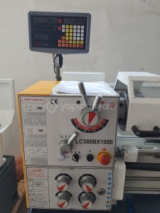 UNİVERSAL TORNA TEZGAHI LC360B Ø 360 X 1000 (DİJİTALLİ)