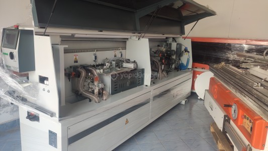 ÖZKAR 460 ÖN FREZELİ KENAR BANTLAMA MAKİNASI