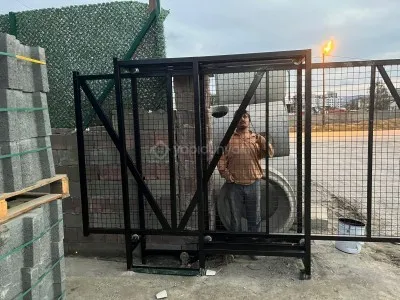 Panel çit kapı uçan kapı