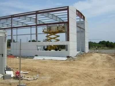 Modern Panel fabrika duvar uygulaması