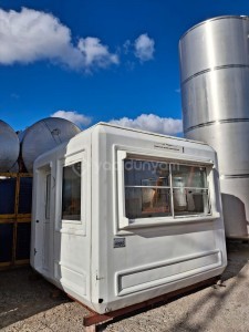 Güvenlik bekçi kabini kulubesi